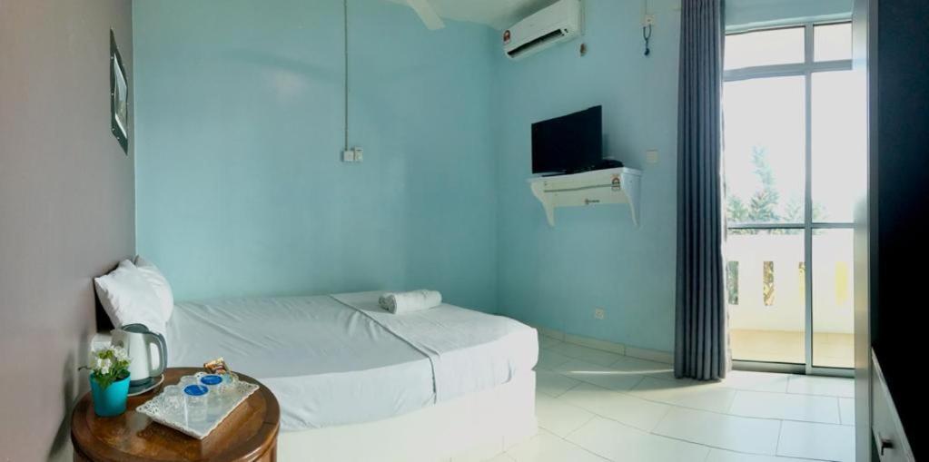 Aqil Beach Inn Маранг Екстериор снимка
