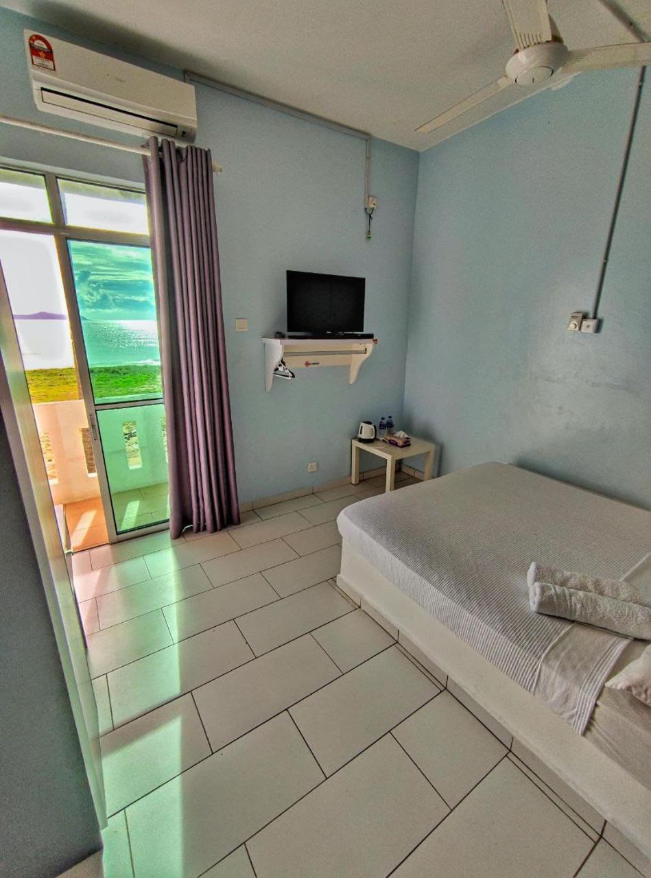 Aqil Beach Inn Маранг Екстериор снимка